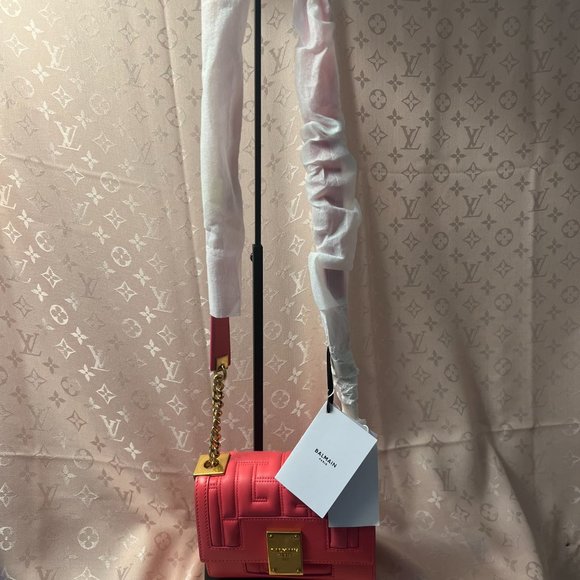 NWT BALMAIN 1945 Soft Mini Quilted Leather Shoulder Bag in Coral - Picture 4 of 11